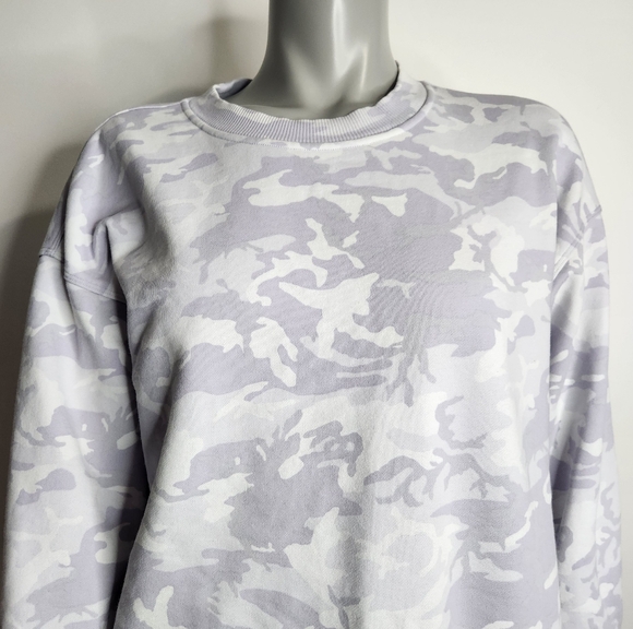 Lululemon Perfectly Oversized Crew in Incognito Camo Alpine White Multi Size 6 - Picture 4 of 12